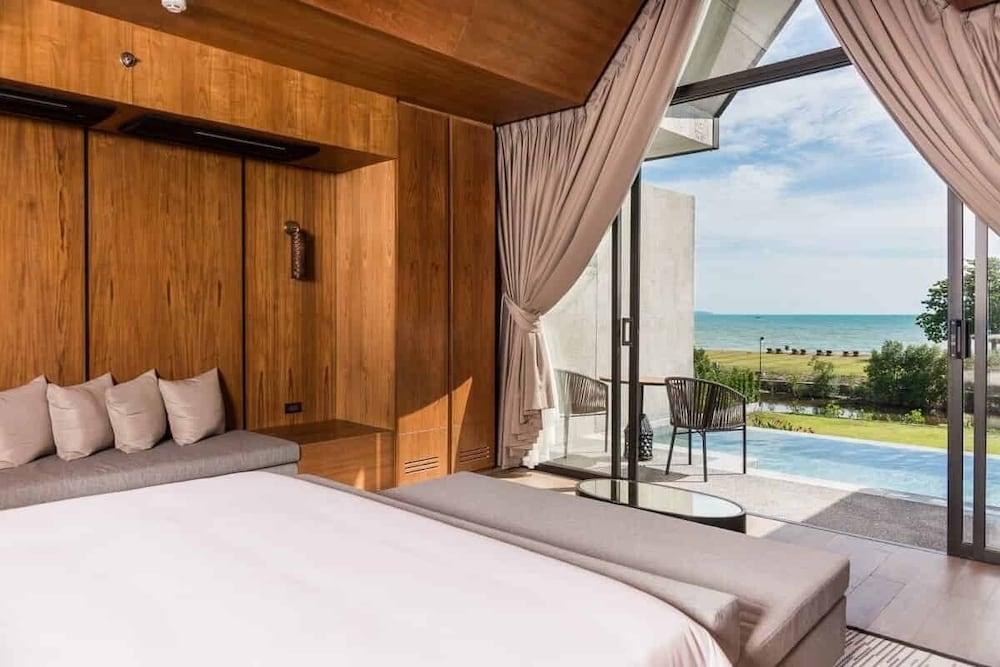 Ana Anan Resort and Villas Pattaya - Tap to explore photos