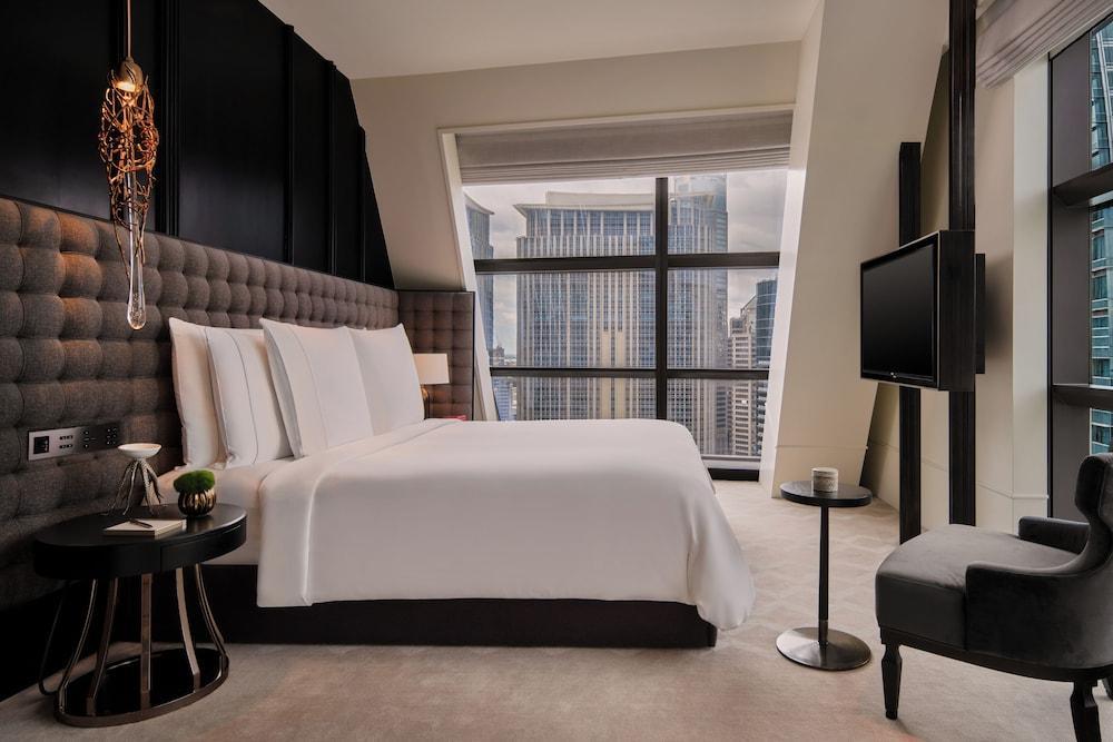 Rosewood Bangkok Room Type - Premier King