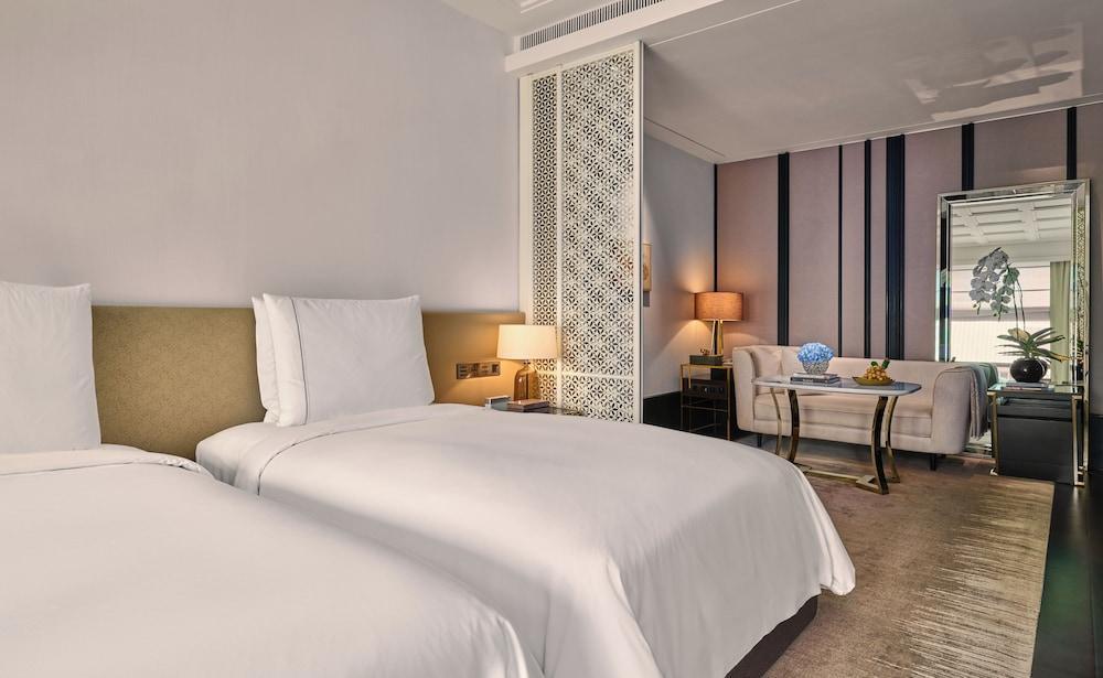 Rosewood Bangkok Room Type - Deluxe Twin