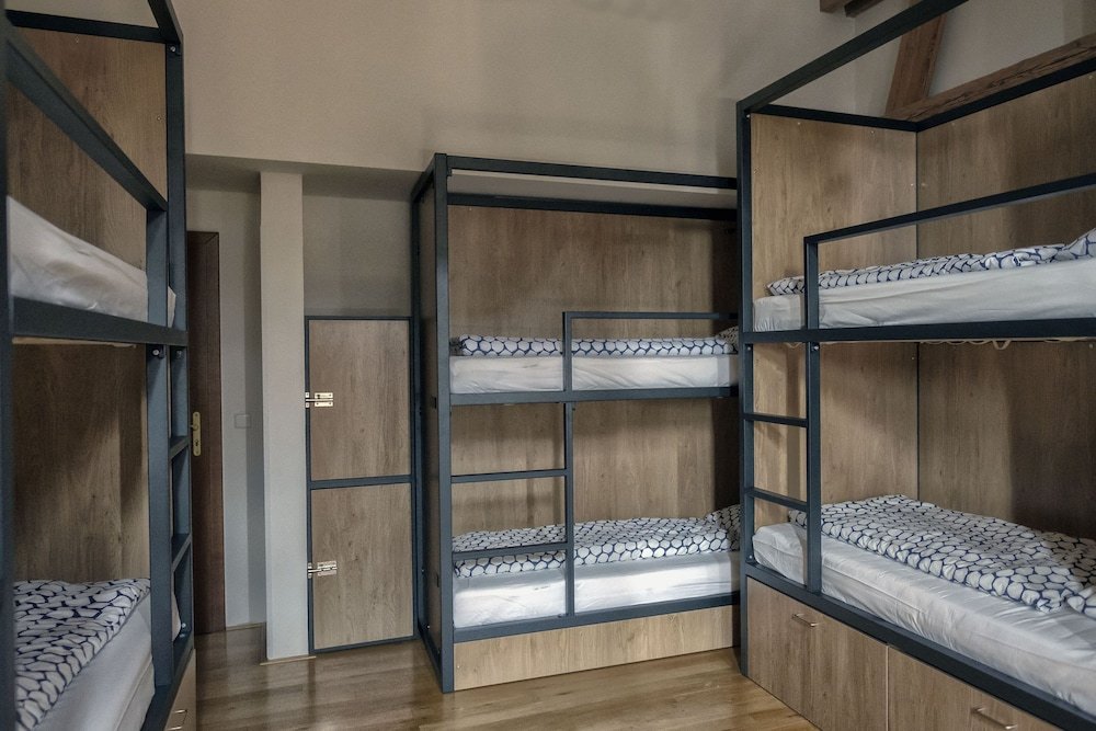 Hostel One Miru Room Type - Bed in 10-Bed Mixed Dormitory