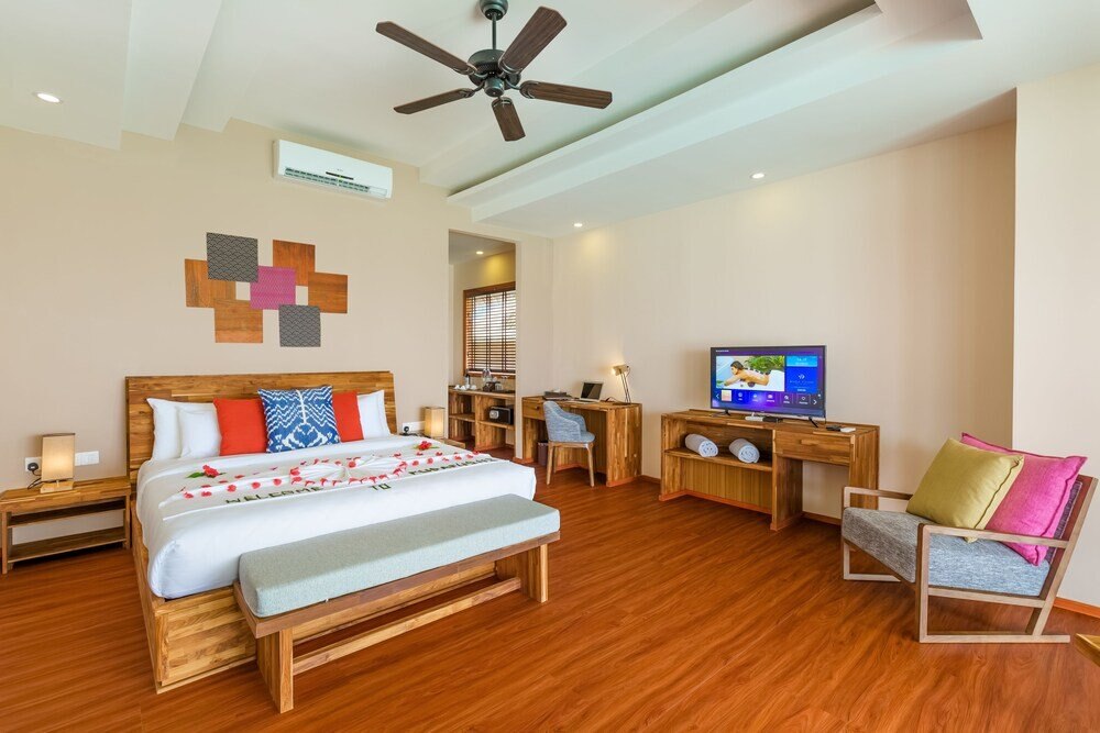 Kudafushi Resort and Spa Room Type - Water Villa
