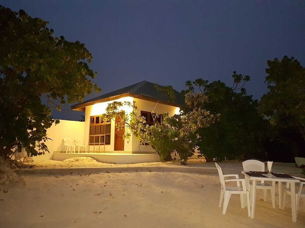 Lagoon View Maldives Room Type - Honeymoon Double Room, 1 King Bed, Sea View Lagoon View Maldives Room Type - Honeymoon Double Room, 1 King Bed, Sea View