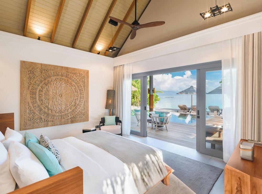 Vakkaru Maldives Room Type - Beach Villa with Plunge Pool
