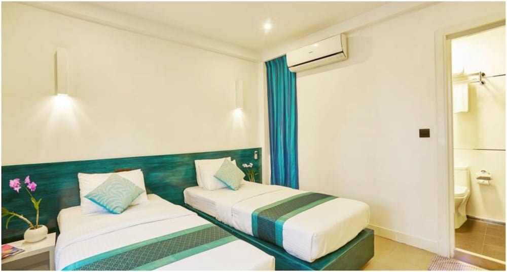 Planktons Beach Room Type - Deluxe Double or Twin Room, Ocean View Planktons Beach Room Type - Deluxe Double or Twin Room, Ocean View