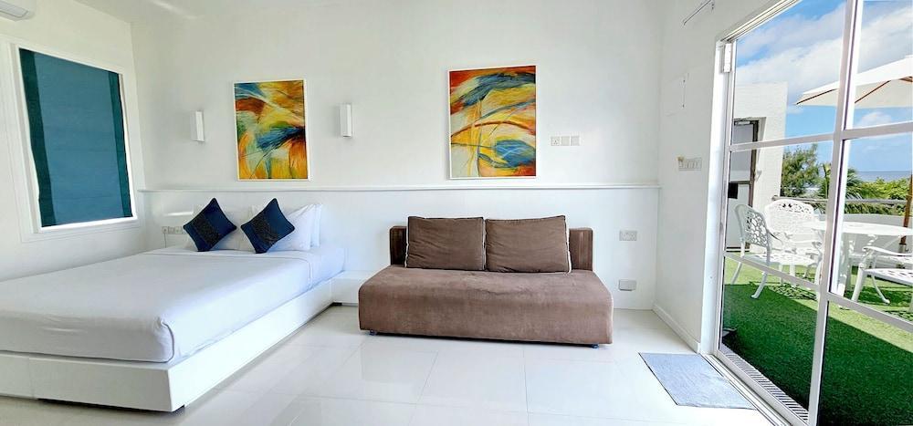 Planktons Beach Room Type - Suite, Terrace, Ocean View