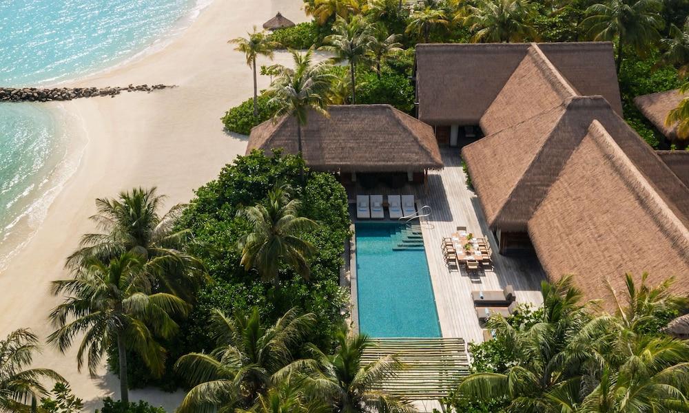 Waldorf Astoria Maldives Ithaafushi by Hilton Room Type - Two Bedroom Beach Villa with Pool Waldorf Astoria Maldives Ithaafushi by Hilton Room Type - Two Bedroom Beach Villa with Pool