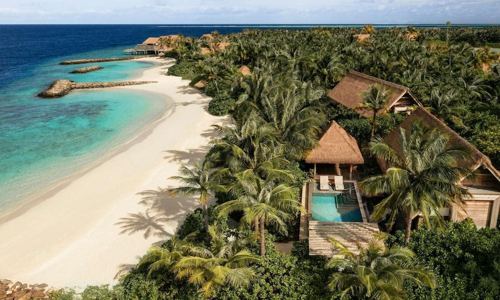 Waldorf Astoria Maldives Ithaafushi by Hilton Room Type - Two Queen Bedded Beach Villa with Pool Waldorf Astoria Maldives Ithaafushi by Hilton Room Type - Two Queen Bedded Beach Villa with Pool