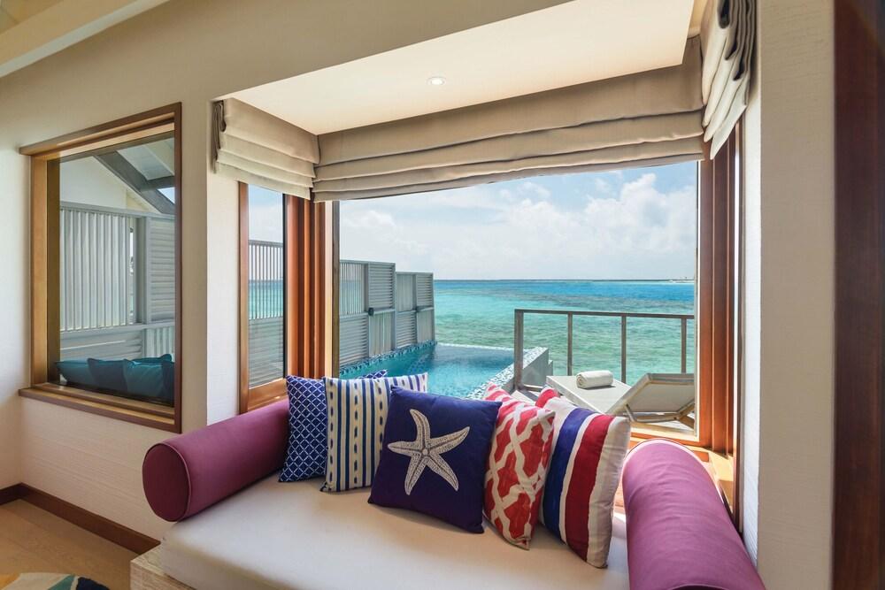 OBLU SELECT Sangeli - Premium All Inclusive with Free Transfers - Tap to explore photos