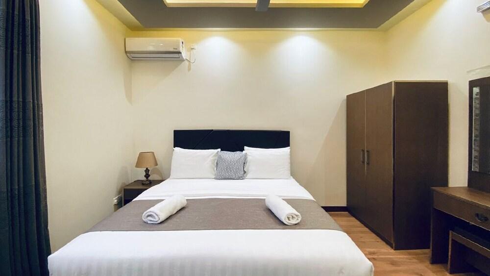 Isle Royal Inn Room Type - Deluxe Double or Twin Room, 2 Twin Beds