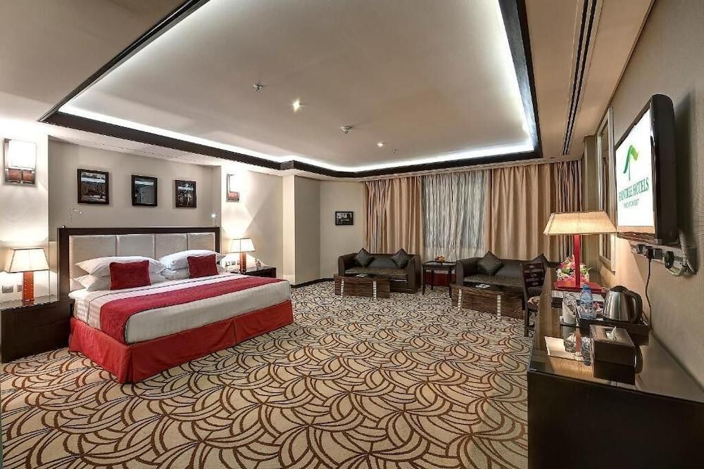 Raintree Rolla Hotel - Tap to explore photos