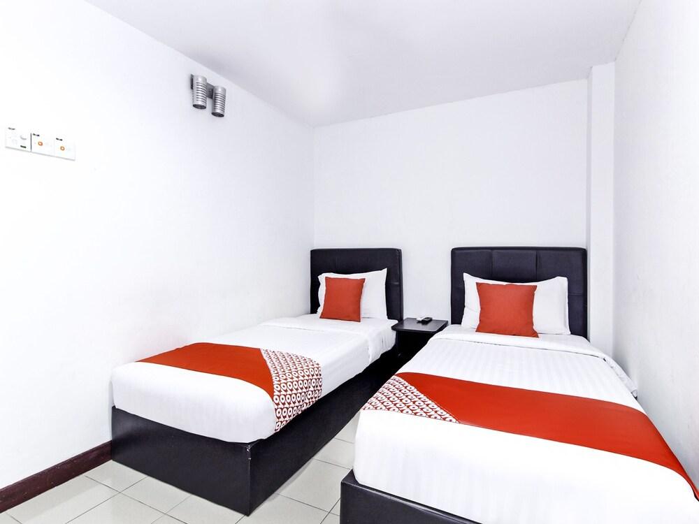 Hotel O D'Elegant