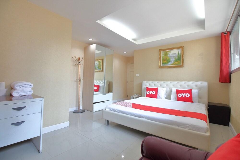 Diamond Residence Silom Room Type - Superior Double