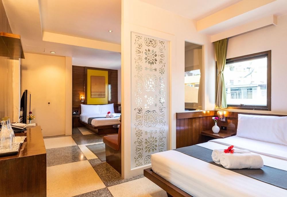 D&D Inn Khaosan Room Type - Superior Family with Street Wing D&D Inn Khaosan Room Type - Superior Family with Street Wing