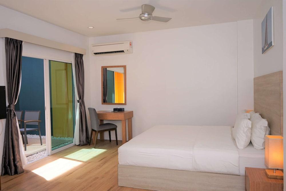 Ramada by Wyndham Langkawi Marina Room Type - 1 King Bed, Skylight Room, Non-Smoking