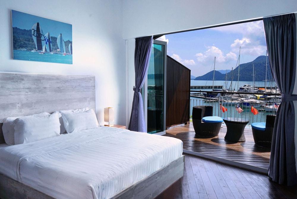 Ramada by Wyndham Langkawi Marina Room Type - 1 King Bed, Deluxe Room, Executive Sea View, Non-Smoking Ramada by Wyndham Langkawi Marina Room Type - 1 King Bed, Deluxe Room, Executive Sea View, Non-Smoking