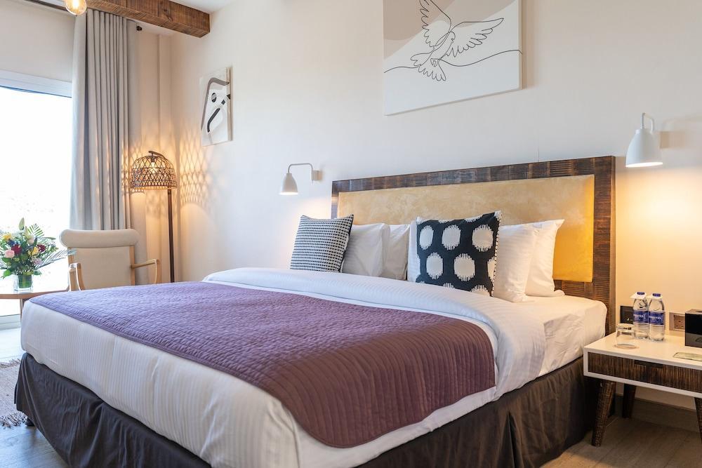 Beach Walk Boutique Hotel Room Type - Deluxe Double Room, 1 Queen Bed Beach Walk Boutique Hotel Room Type - Deluxe Double Room, 1 Queen Bed