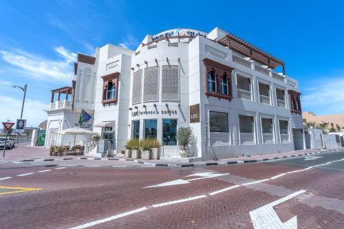 Beach Walk Boutique Hotel - Tap to explore photos