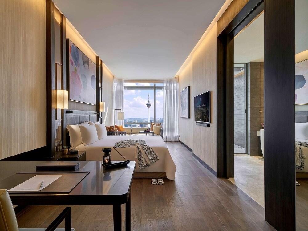 Banyan Tree Kuala Lumpur  Room Type - Signature Sky Retreat King