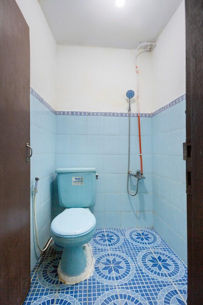 OYO 501 Elpeka Dua Residence - Tap to explore photos