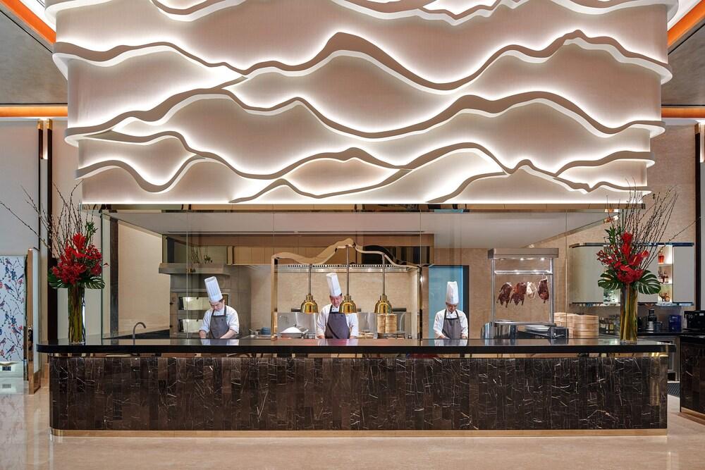 Pavilion Hotel Kuala Lumpur Managed by Banyan Tree - Tap to explore photos