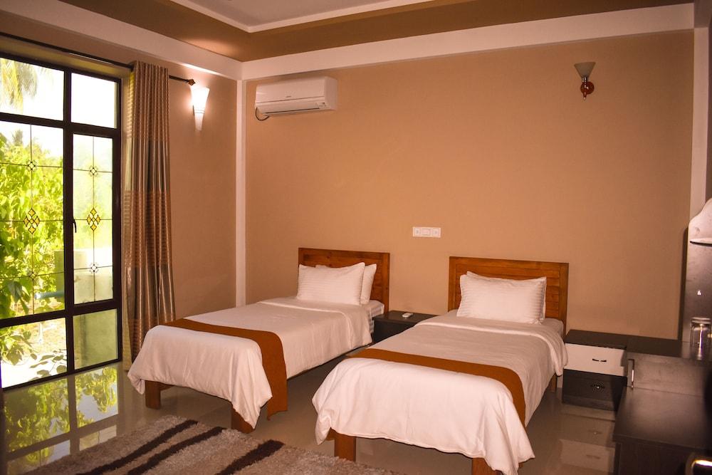 Calyx Grand Fuvahmulah Room Type - Deluxe Twin