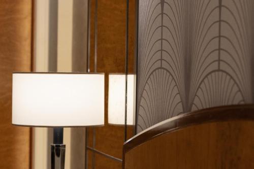 Hilton London Paddington Room Type - Signature King Room with Lounge Access Hilton London Paddington Room Type - Signature King Room with Lounge Access