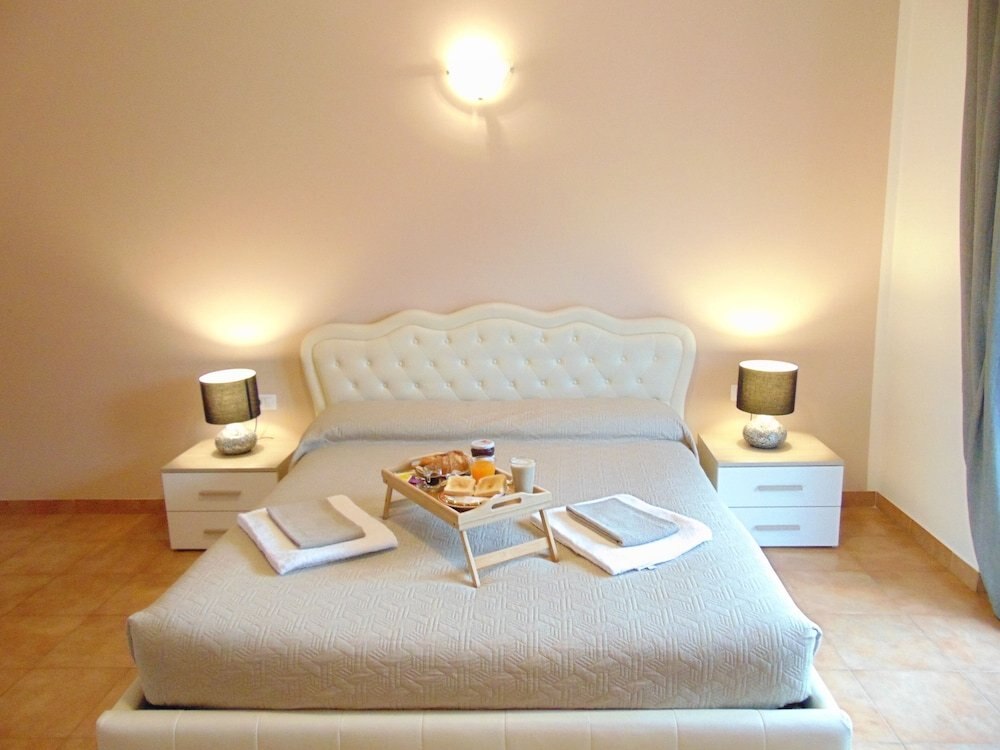 Rome Winners Home Room Type - Family Apartment, 4 Bedrooms, Ensuite, Park View Rome Winners Home Room Type - Family Apartment, 4 Bedrooms, Ensuite, Park View