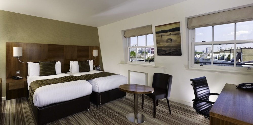 Blakemore Hyde Park Hotel Room Type - Club Twin Room