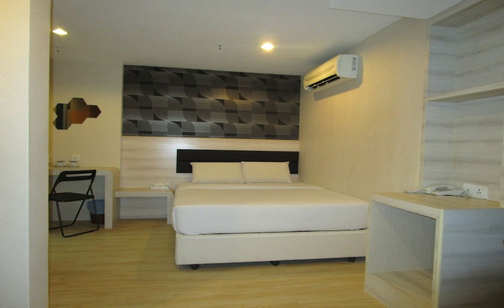 T-Hotel Bukit Bintang Room Type - Junior Suite, 1 Double Bed