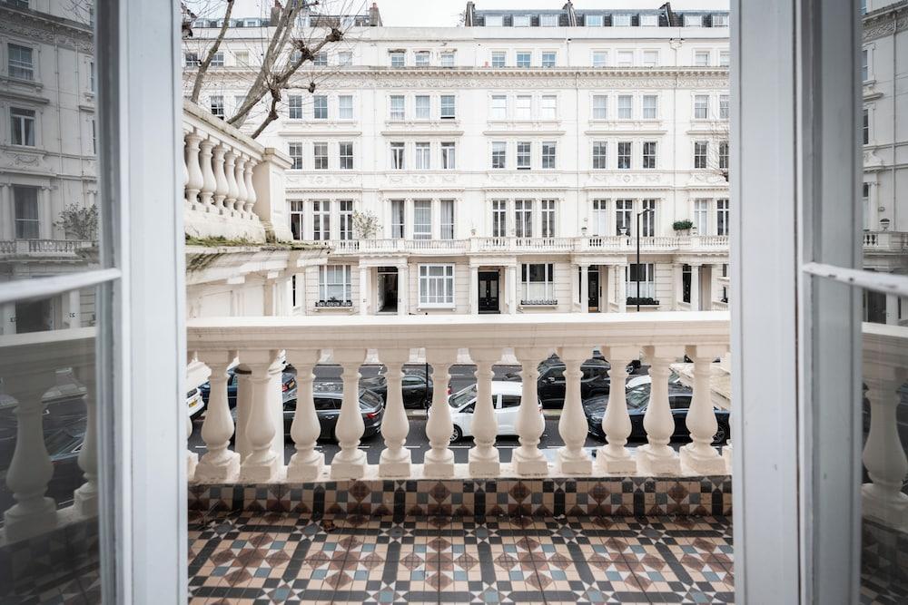 MSK Premium Room Type - Deluxe family Studio - Balcony MSK Premium Room Type - Deluxe family Studio - Balcony