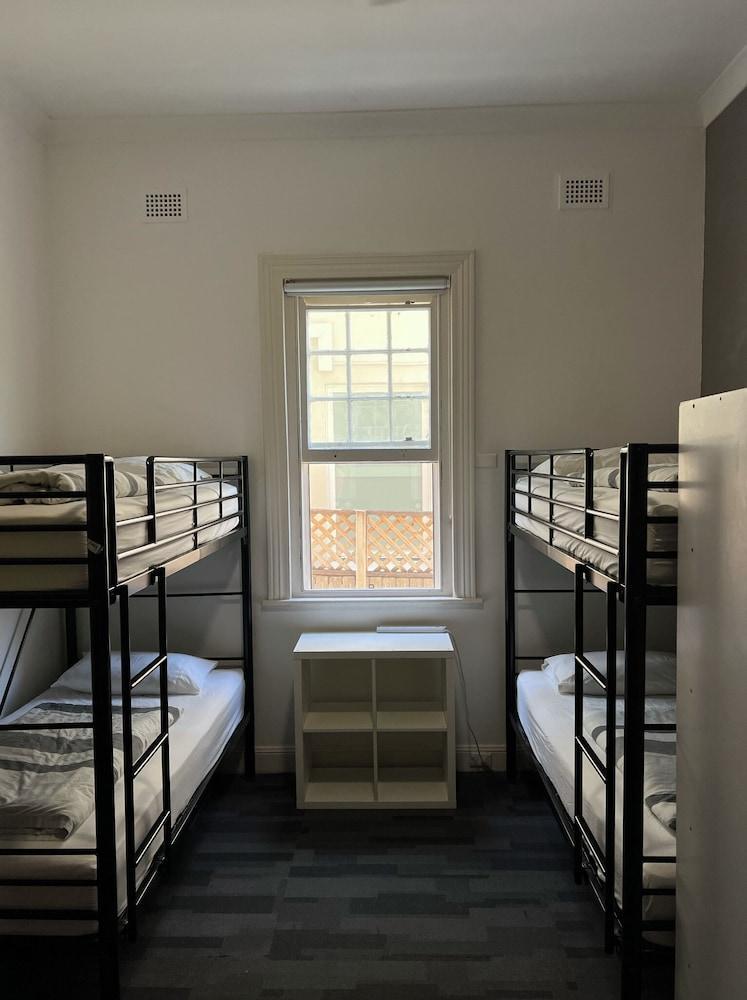 Manly Bunkhouse - Hostel Room Type - Bed in 4 Bed Mixed Dormitory Room with Private Bathroom Manly Bunkhouse - Hostel Room Type - Bed in 4 Bed Mixed Dormitory Room with Private Bathroom