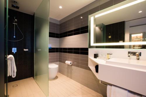 Pullman Sydney Airport Room Type - Deluxe Room