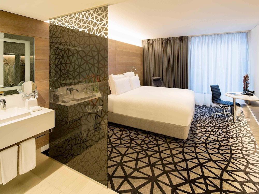Pullman Sydney Airport Room Type - Superior Room, 1 King Bed