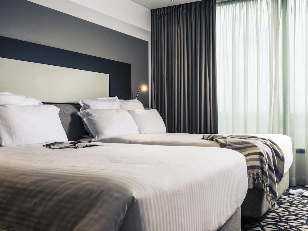 Pullman Sydney Airport Room Type - Deluxe Room, 2 Double Beds (Executive, High Floor) Pullman Sydney Airport Room Type - Deluxe Room, 2 Double Beds (Executive, High Floor)