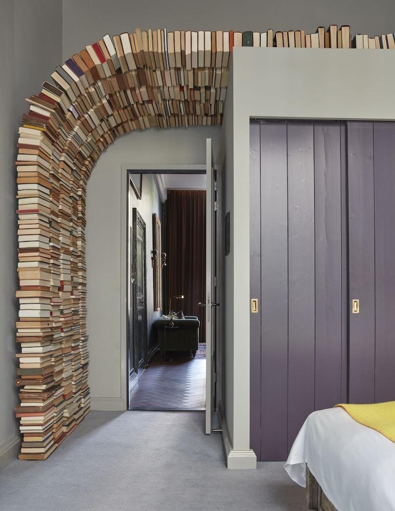 Pulitzer Amsterdam Room Type - Suite (Book Collectors)
