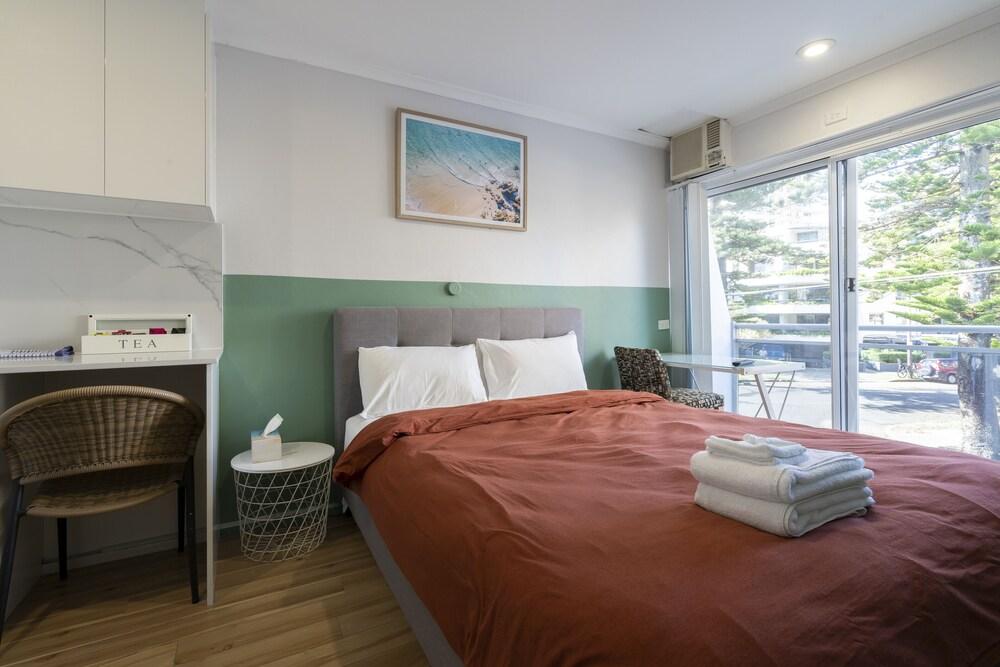 Manly Waves Studios & Apartments Room Type - Standard Studio