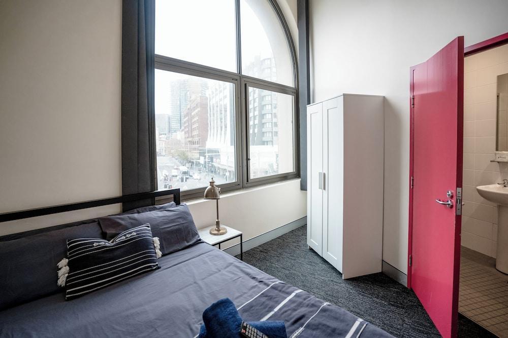 Wake Up! Sydney - Hostel Room Type - Double Room, Ensuite
