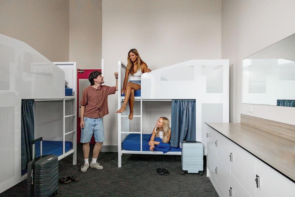 Wake Up! Sydney - Hostel Room Type - Bed in 8-bed Mixed Dorm