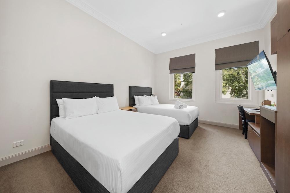 Clarendon Hotel Melbourne Room Type - Family Room