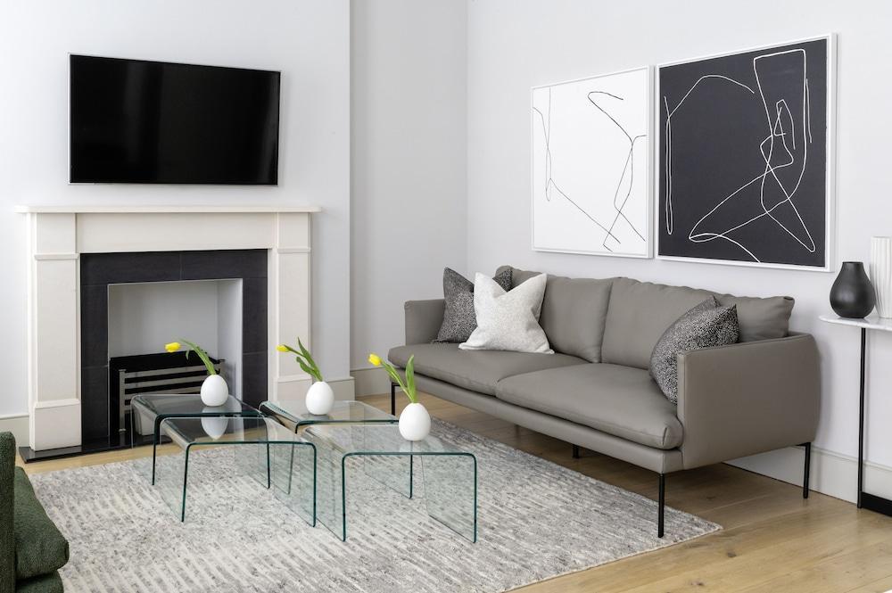 AKA Marylebone Room Type - One Bedroom Platinum Suite