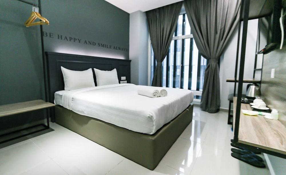 Hotel 99 - Sri Petaling Room Type - Superior Queen