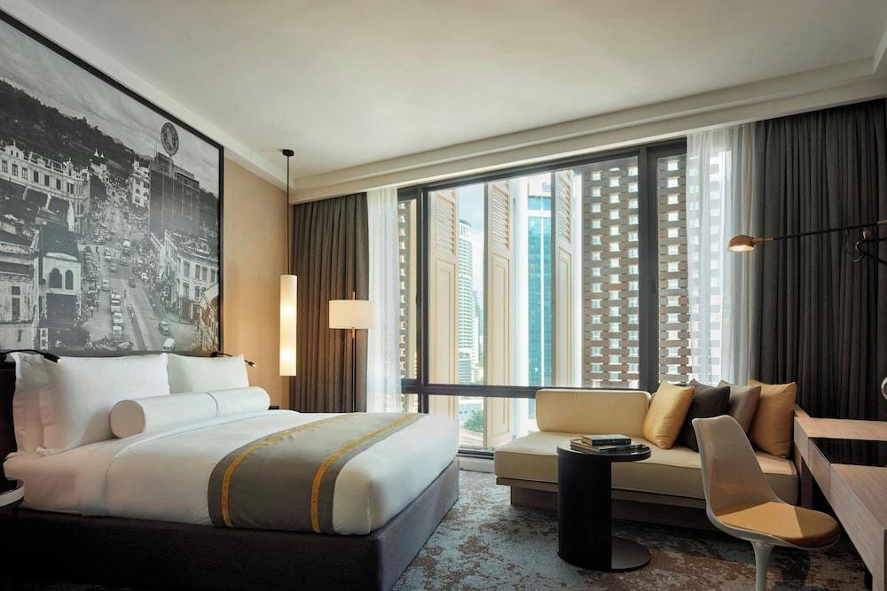 Hotel Stripes Kuala Lumpur, Autograph Collection Room Type - Deluxe Room, 1 King Bed with Sofa bed