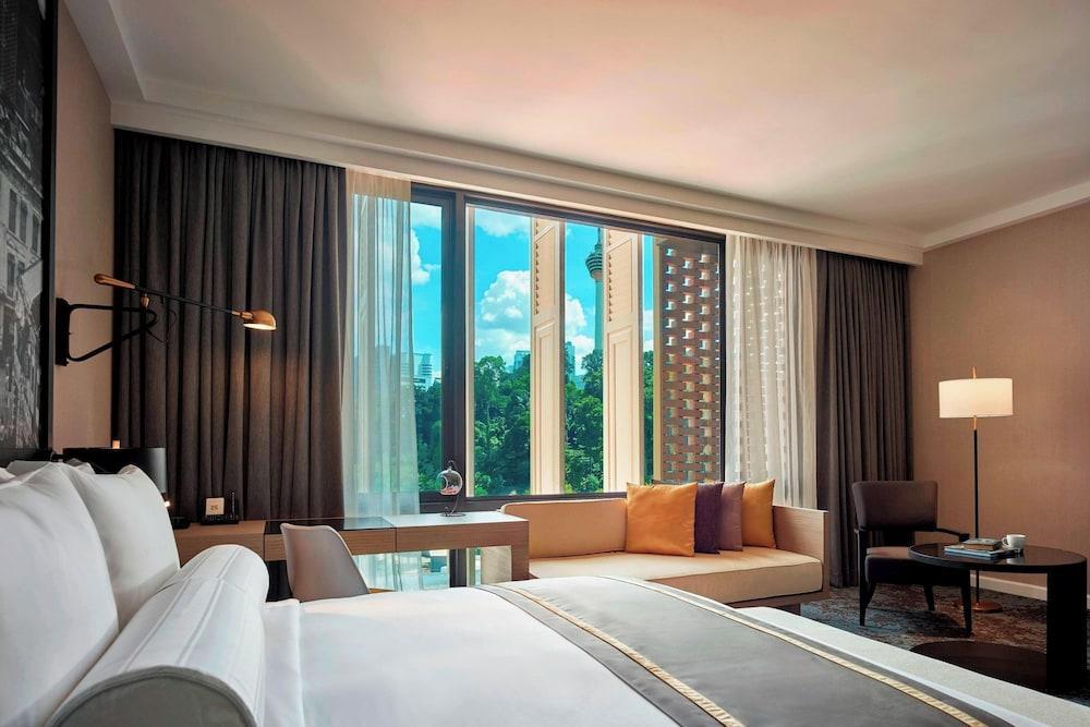Hotel Stripes Kuala Lumpur, Autograph Collection Room Type - Executive Studio, 1 King Bed with Sofa bed
