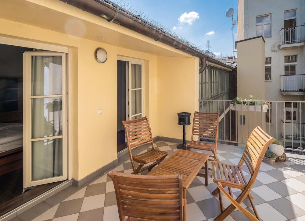 4 Elements Apartments Room Type - One-Bedroom Apartment with Terrace