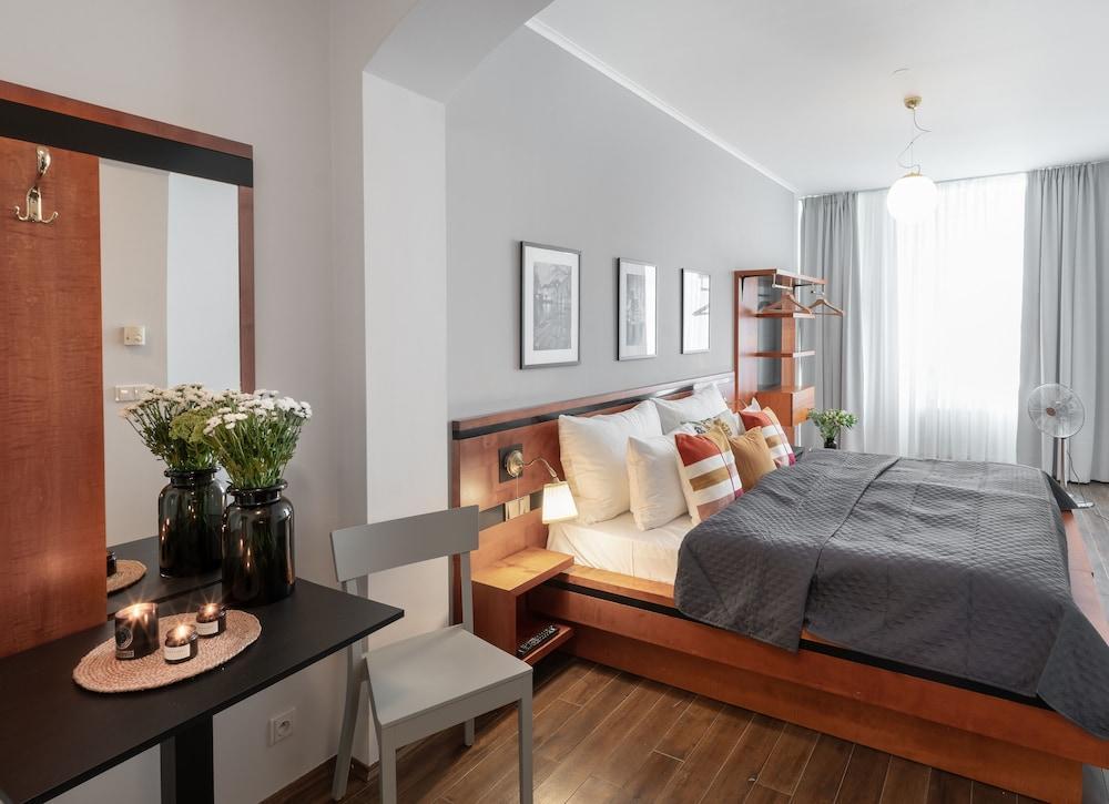 4 Elements Apartments Room Type - Deluxe Studio
