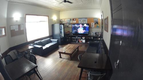Coogee Beach House - Hostel - Tap to explore photos