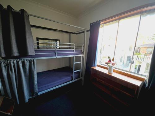 Coogee Beach House - Hostel Room Type - Premium Bed in Female Dormitory Room  