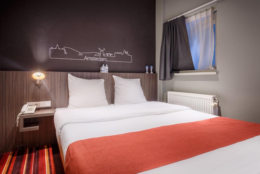 Hotel Mozart Room Type - Standard Double or Twin Room Hotel Mozart Room Type - Standard Double or Twin Room