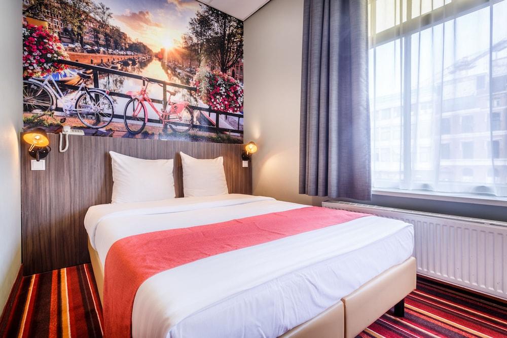 Hotel Mozart Room Type - Standard Double Room, Canal View Hotel Mozart Room Type - Standard Double Room, Canal View