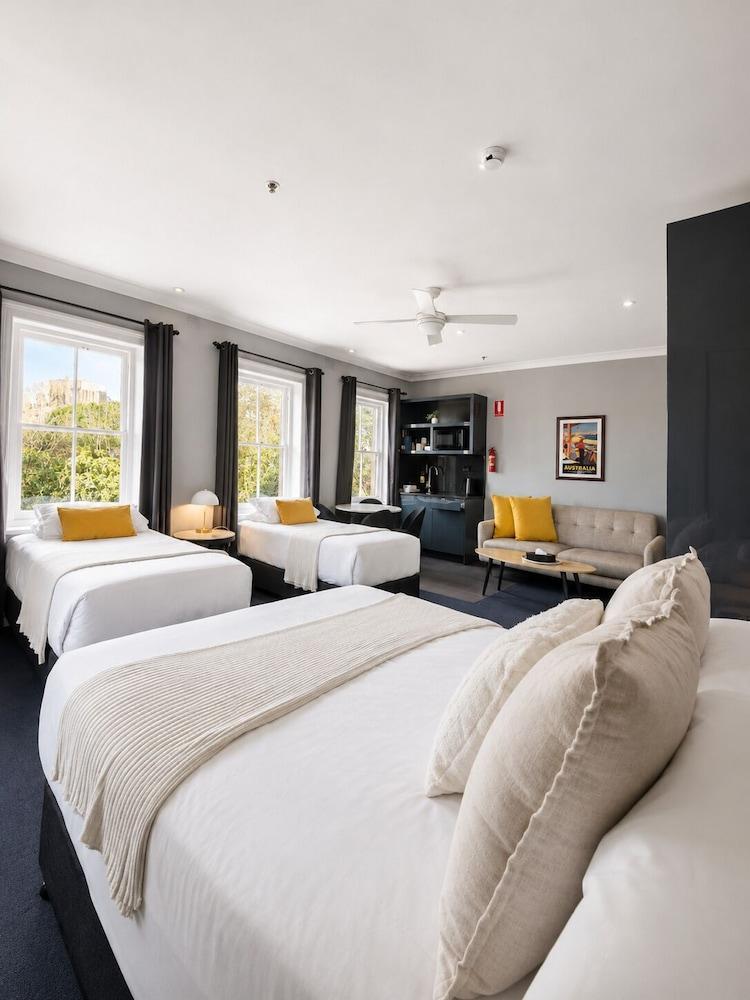 Bayswater Boutique Lodge - Potts Point Room Type - Family Room with Shared Bathroom Bayswater Boutique Lodge - Potts Point Room Type - Family Room with Shared Bathroom
